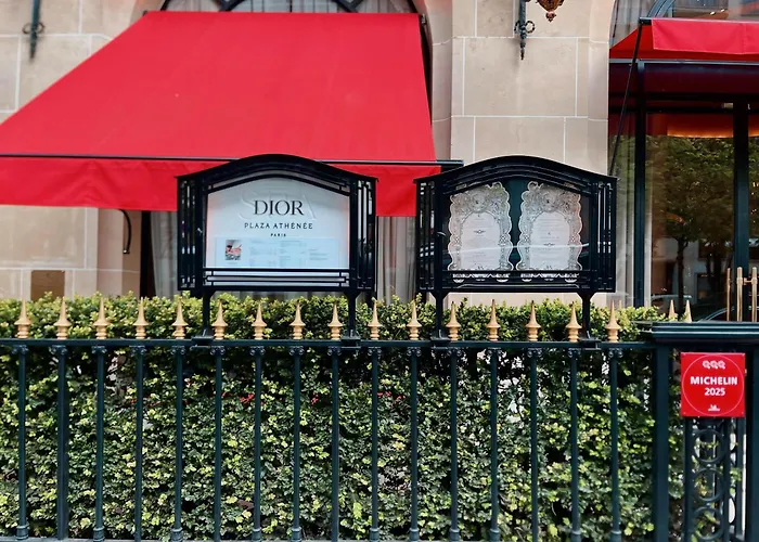 Sublime 6p Champs-elysees, Montaigne Apartment