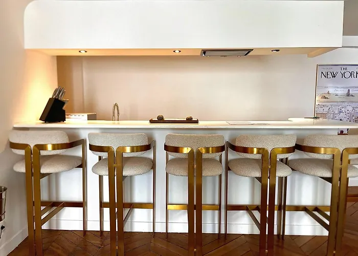 Appartement Sublime 6p Champs-elysees, Montaigne