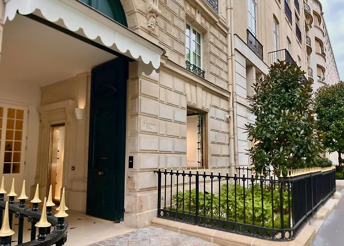 Appartement Sublime 6p Champs-elysees, Montaigne