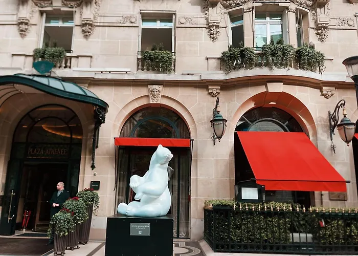 Sublime 6p Champs-elysees, Montaigne Parijs